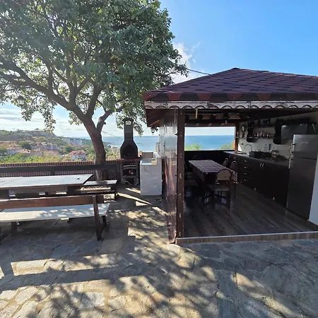 Sunrise Villa Baltjik